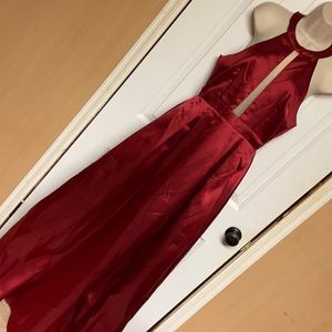 MANIJU LONG RED DRESS W/SHEER MESH IN CENTER. SZ M